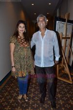 raju and esther daswani at Nina Pillai and artist Aslam Shaikh_s art exhibition in Trident, Mumbai on 29th July 2011.JPG